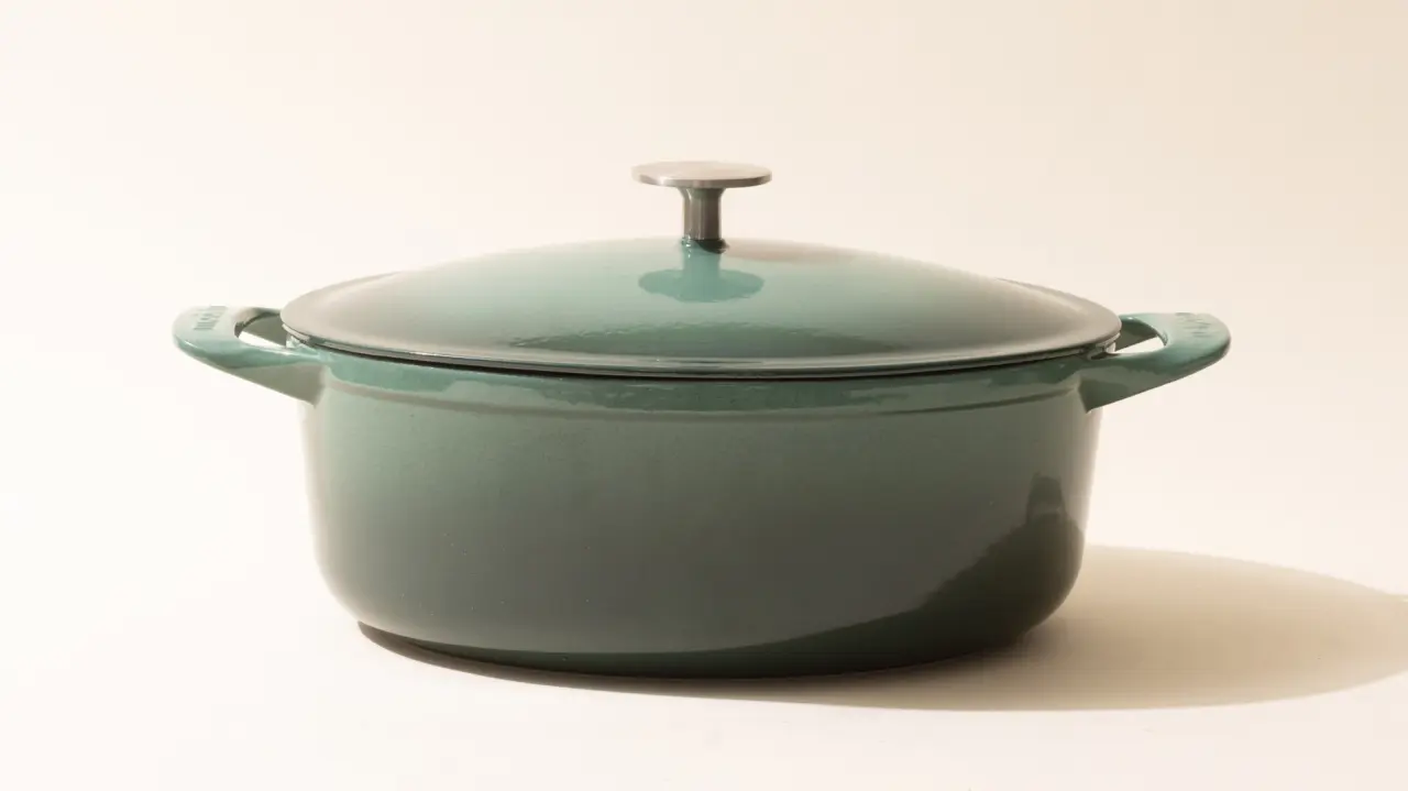 oval dutch oven hudson green