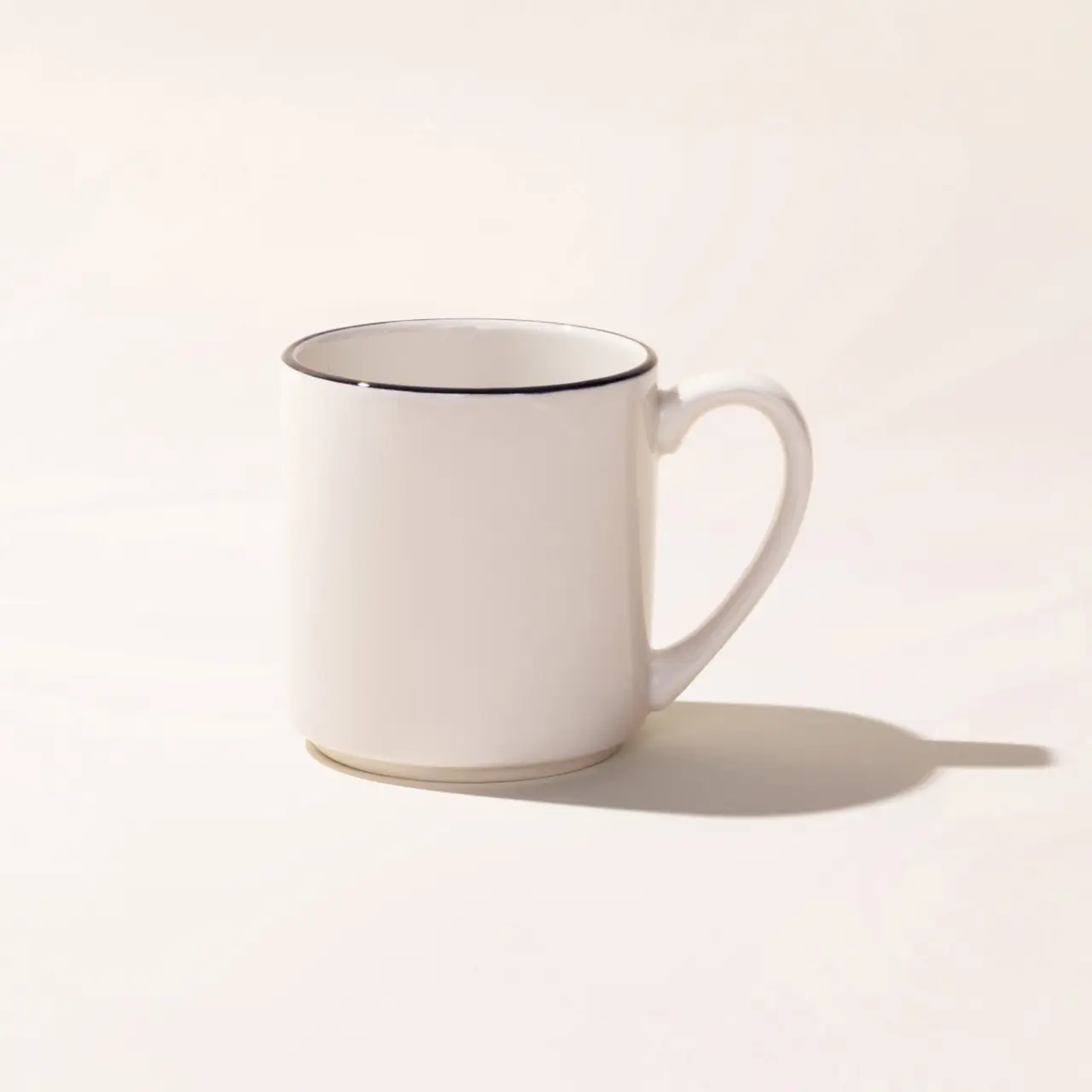 coffee mug blue rim side